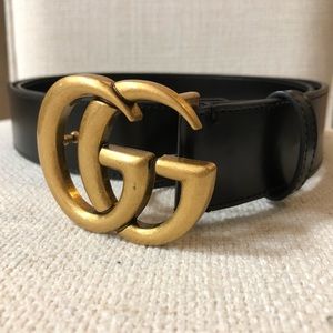 GUCCI Black Leather Belt with Double G Buckle